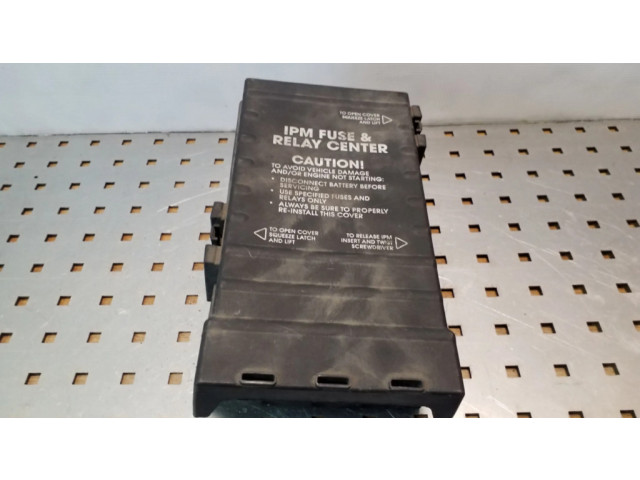 Блок предохранителей 04869204AM, P04869204AM Chrysler Voyager