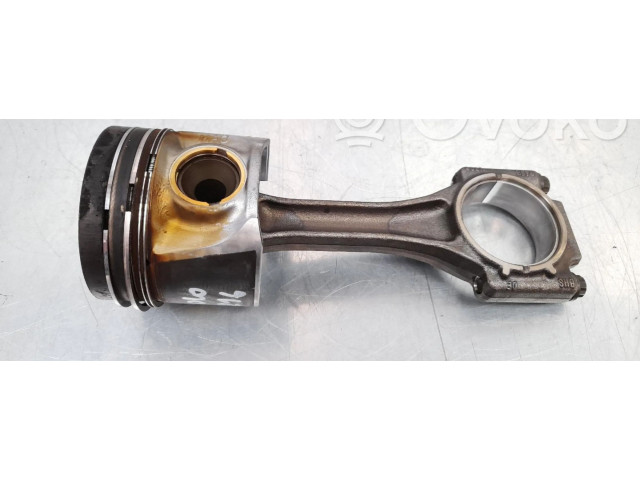 Píst Volkswagen Polo IV 9N3