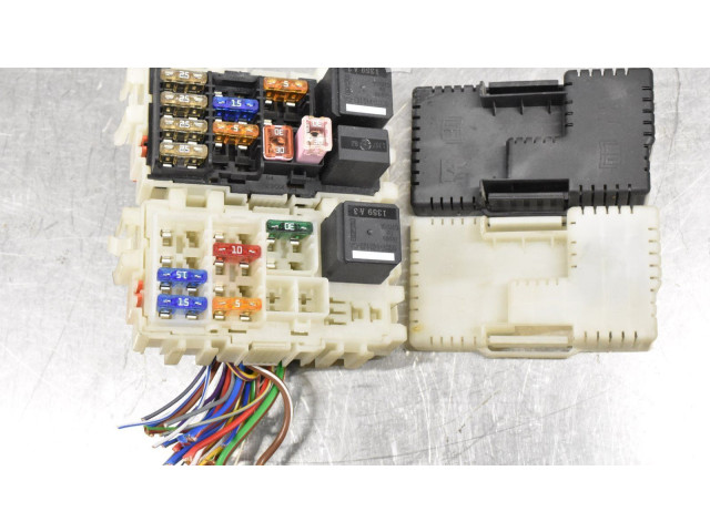 Блок предохранителей Ford Galaxy