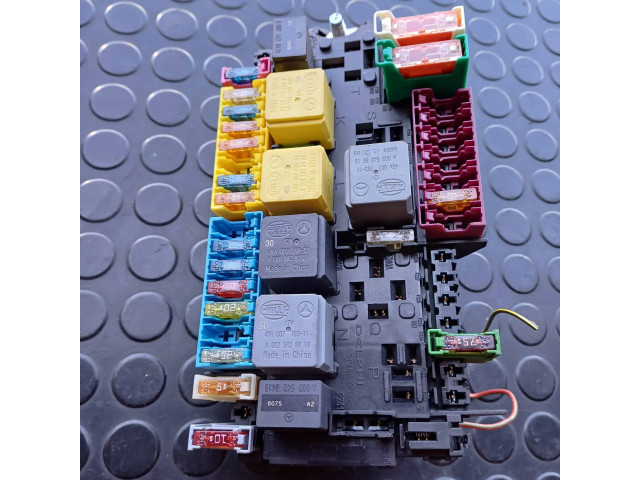   Pojistková skříňka A2469067100, 33271312   Mercedes-Benz CLA C117 X117 W117 2017