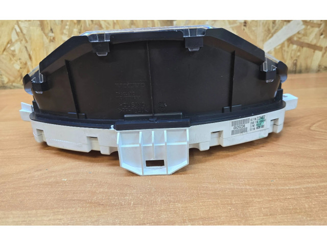 Панель приборов 31254832 Volvo C70