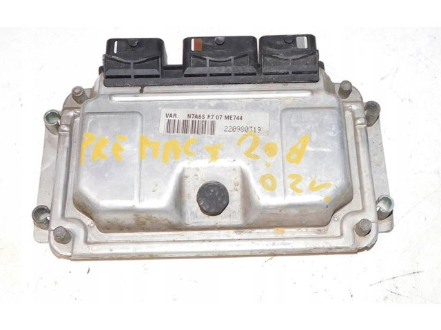 Блок управления двигателя 0261206606   Mazda Premacy