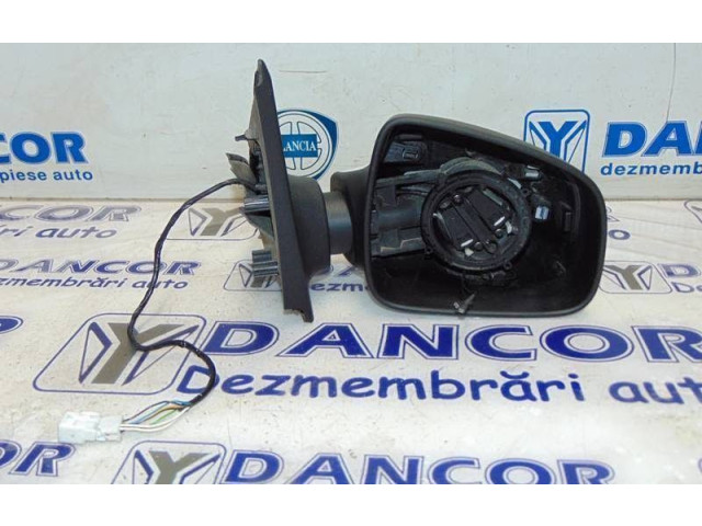 Зеркало электрическое Dacia Logan II 2012 - 2020 года