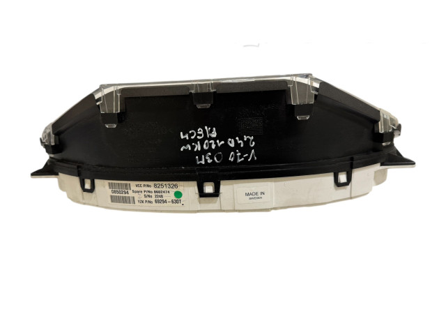 Панель приборов 8602474, 69294630T   Volvo V70       