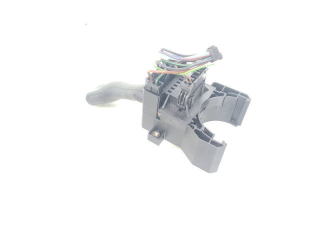 Ручка стеклоочистителей 4B0953503F   Volkswagen PASSAT B5.5