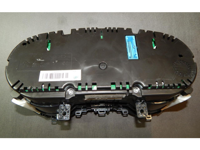 Панель приборов Audi Q3 8U