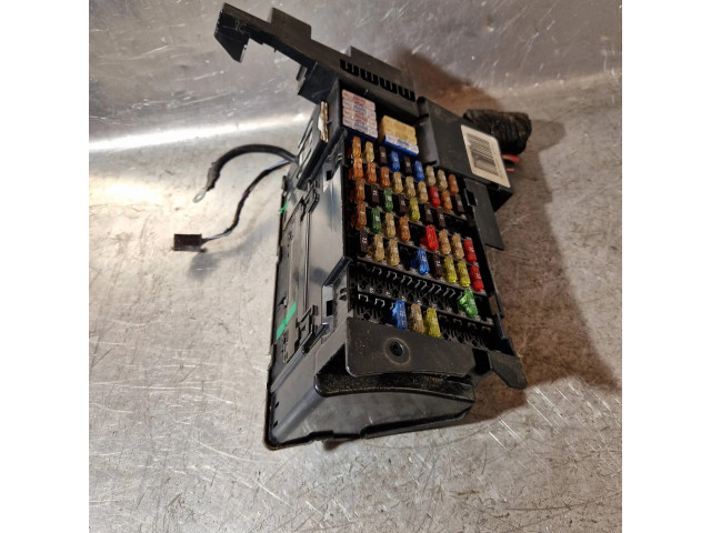   Pojistková skříňka 1695451740   Mercedes-Benz B W245 2011