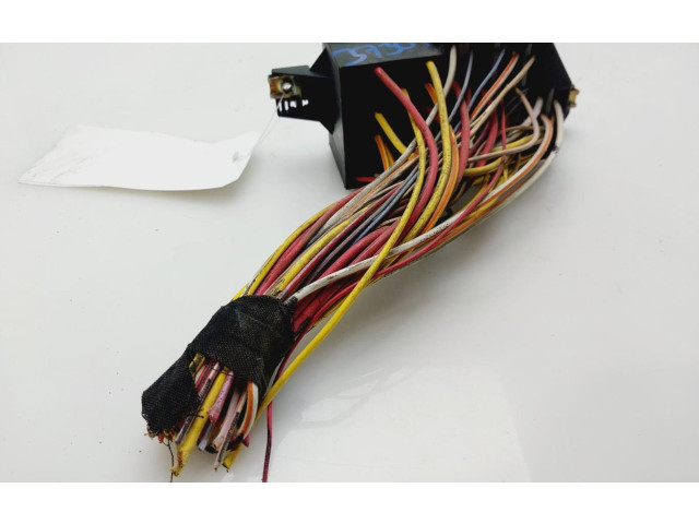 Блок предохранителей 7703297597   Renault Clio II    