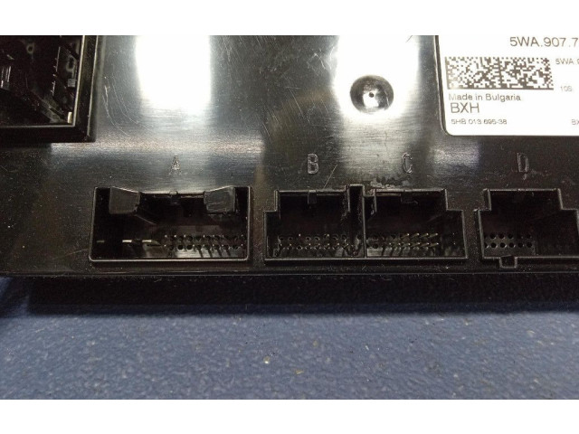 Блок управления 5WA907727N, 5WA907727N   Skoda Octavia 985