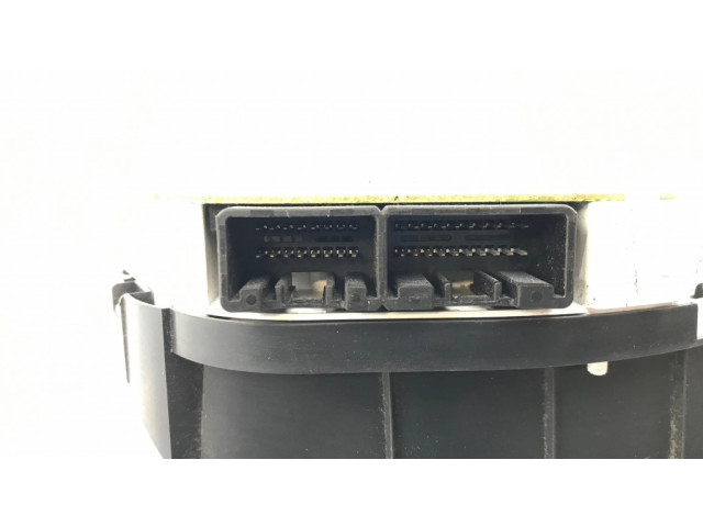 Přístrojová deska Mazda Premacy 2003 WGCB80