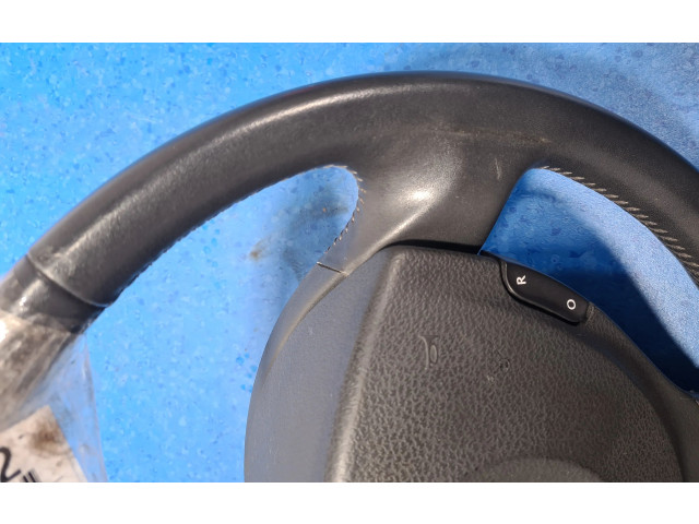 Pojistková skříňka Руль Renault Modus 2004