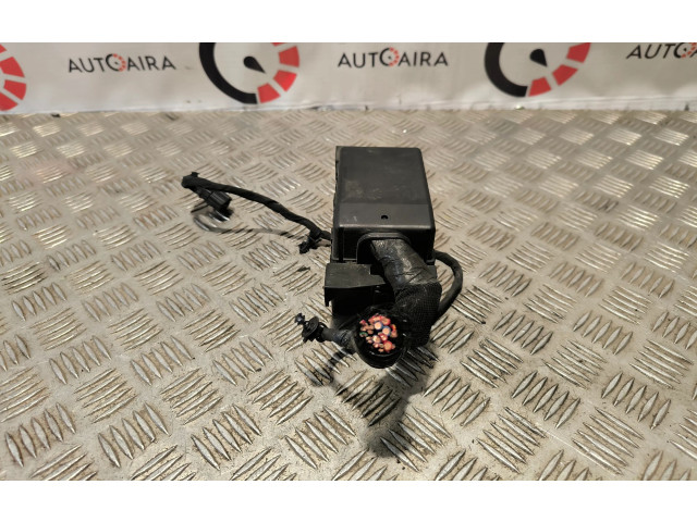 Блок предохранителей X90023300BL   Jeep Grand Cherokee    