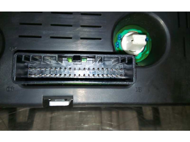 Přístrojová deska Renault Modus 2009 8200668078, 281198451