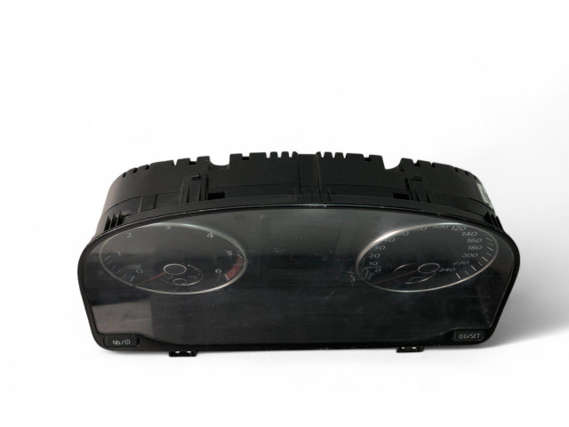 Панель приборов 2K0920876F Volkswagen Caddy