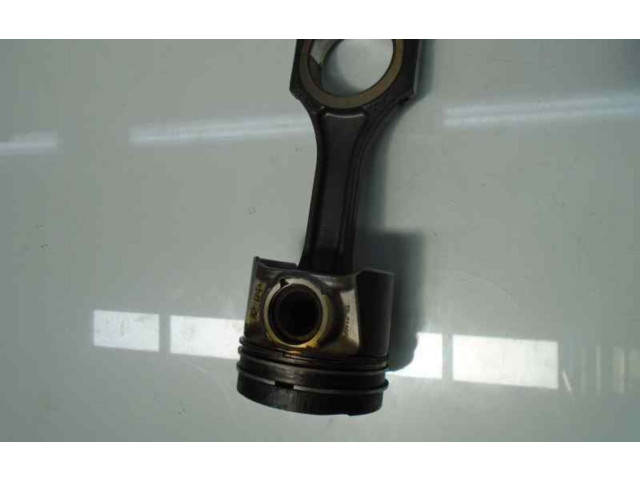 Поршень (поршни) 12010HG00G Infiniti Q30