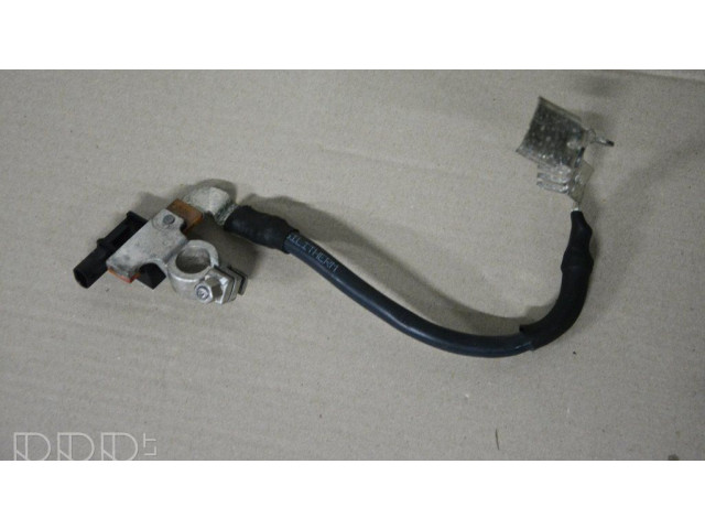 Минусовый провод (аккумулятора)