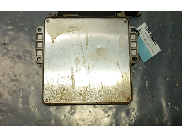 Блок управления двигателя 7700102990 Renault Clio I