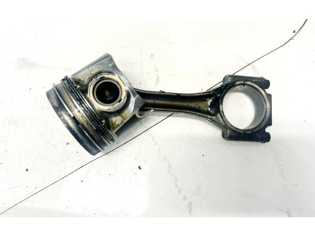  Поршень с шатуном    Skoda Fabia Mk1 (6Y)  