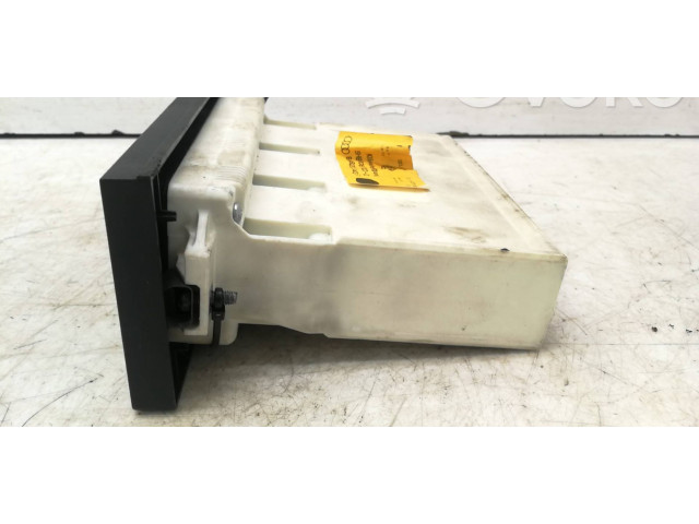 Řídící jednotka 8A0820043F, 5HB00650001 Audi Coupe 1995