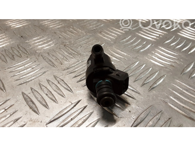 Vstřikovač 1247931, D3768FA   BMW 3 E46  pro benzínový motor 1.8  