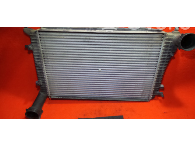Интеркулер 1K0145803F Volkswagen Caddy