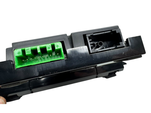 Дисплей    7923, 1929288   Volvo V70