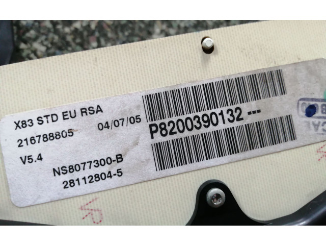 Панель приборов 8200390132 Renault Trafic II (X83)