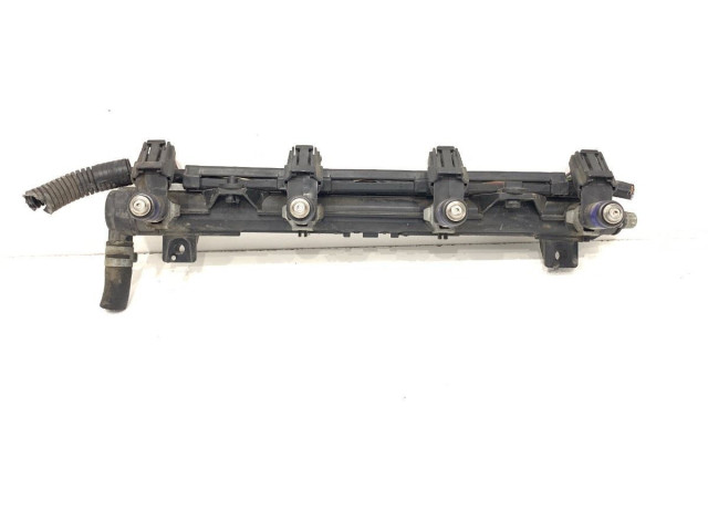 Топливная рампа 036906031AB Skoda Fabia Mk1 (6Y)