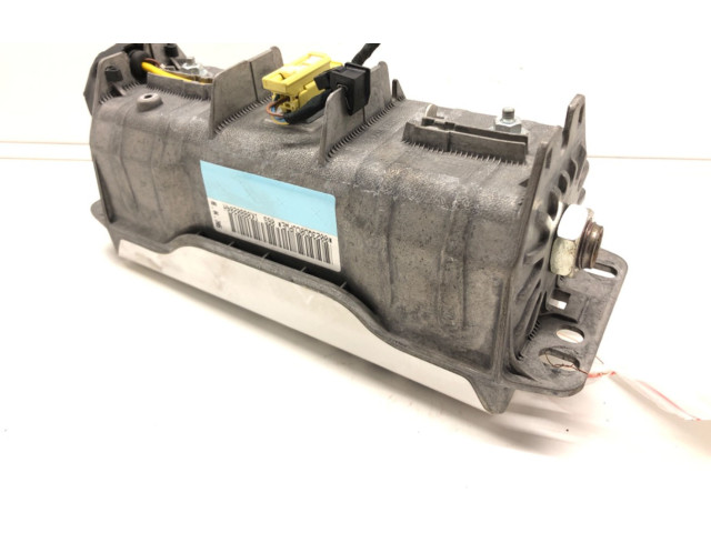 Подушка безопасности пассажира 1K0880204H   Skoda Octavia Mk2 (1Z)