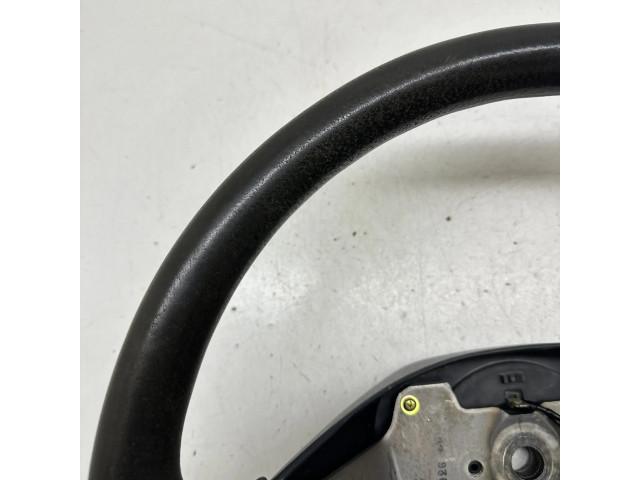 Volant Mazda 323 F 1996