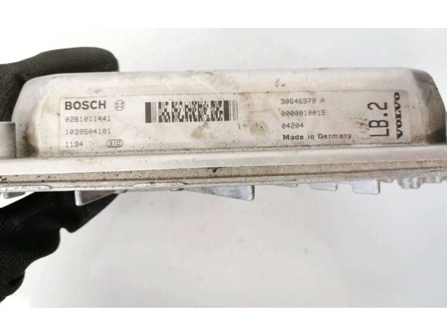 Блок управления двигателя 0281011441, 1039S04101   Volvo S60
