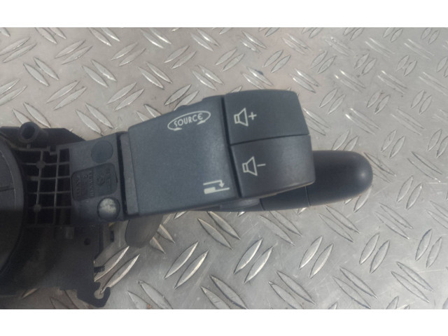 Ручка стеклоочистителей 7700312985, 34472601AK   Renault Trafic II (X83)