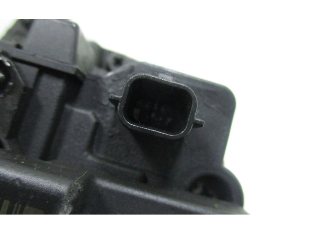 Генератор 8200660033A   Renault Clio III      