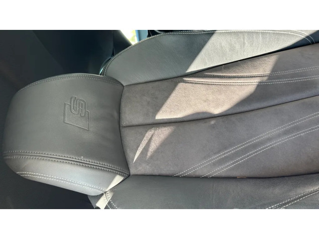 Vstřikovací lišta 04L089D Audi TT TTS RS Mk3 8S pro naftový motor 2.0