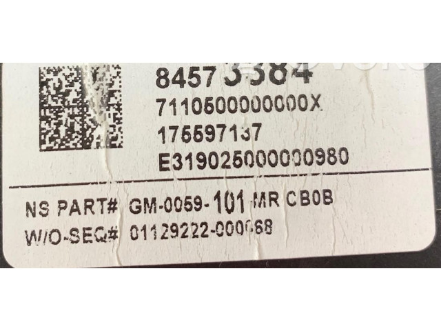 Přístrojová deska Chevrolet Traverse II 2021 84573384