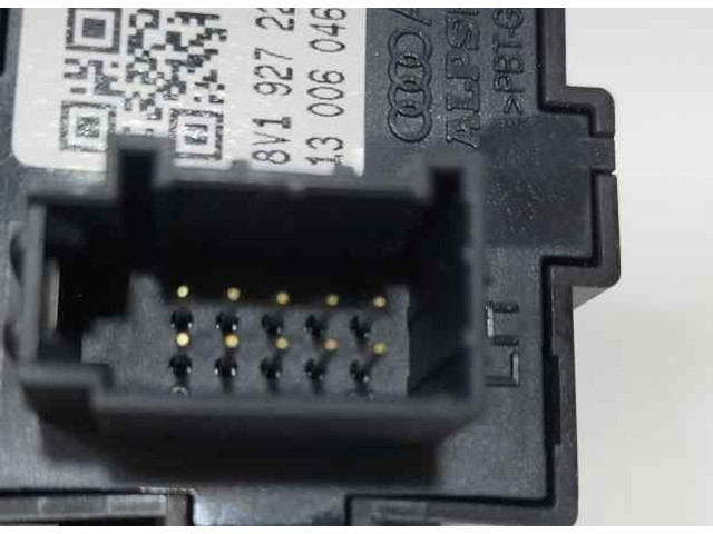 Интеркулер  8V1927225A, 87156   Audi A3 S3 8V 