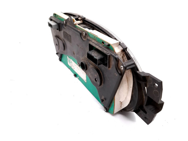 Панель приборов 216774992, 21677499-2   Dacia Logan I       