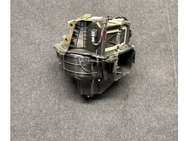 Pojistková skříňka Вентилятор печки 9248171, 9226780 BMW 5 F10 F11 2013