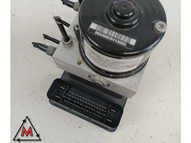 Блок управления АБС 30793901, 8N51-2C405-AA   Volvo V50