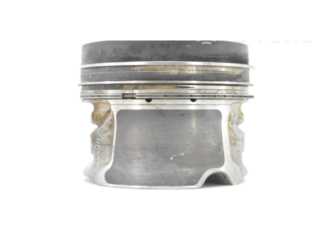 Píst 11258519401 BMW 3 F30 F35 F31 pro naftový motor 2.0 B47D20A