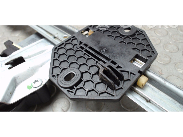  Поршень с шатуном  807209299R  Dacia Logan VAN  