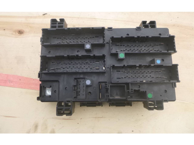 Блок предохранителей 14315G, 16238DA Jeep Grand Cherokee