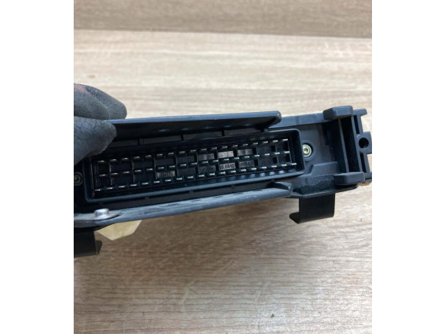 Блок управления АБС 1H0907379D Volkswagen Golf III