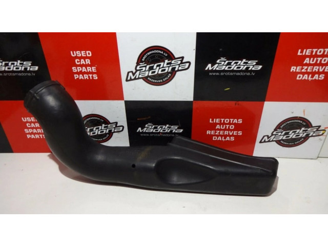 Деталь (детали) канала забора воздуха