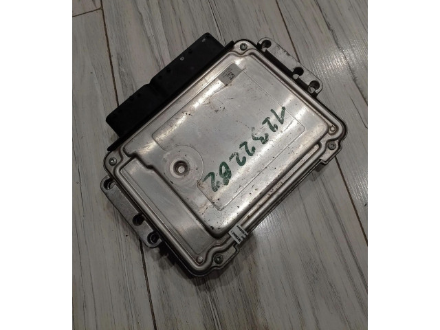 Řídící jednotka 39113-27455 KIA Magentis 2014