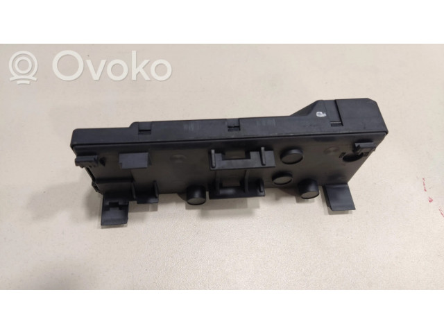 Блок управления крышки багажника