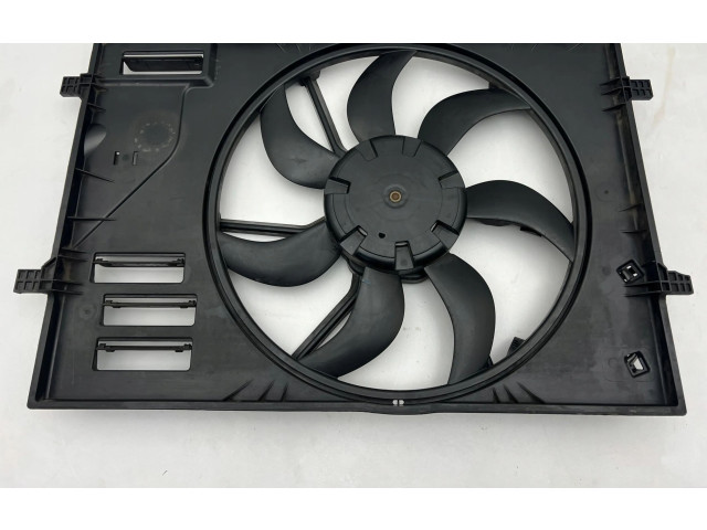 Вентилятор радиатора 5Q0121205AL Volkswagen Golf VII
