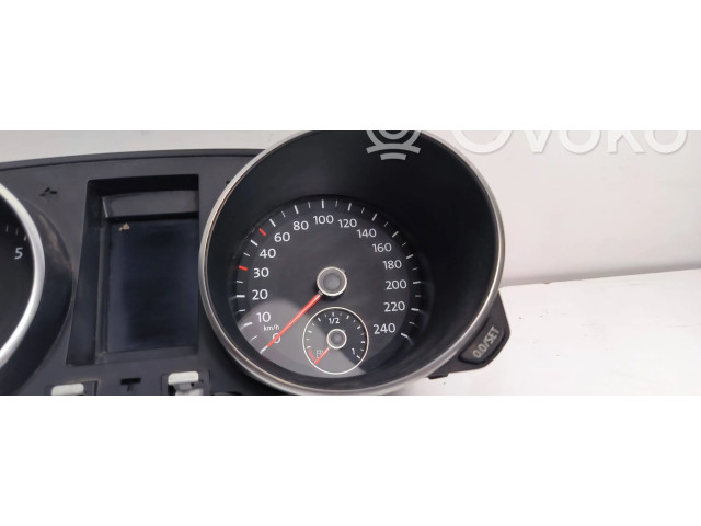 Панель приборов 5K0920872, 30052011   Volkswagen Golf VI       