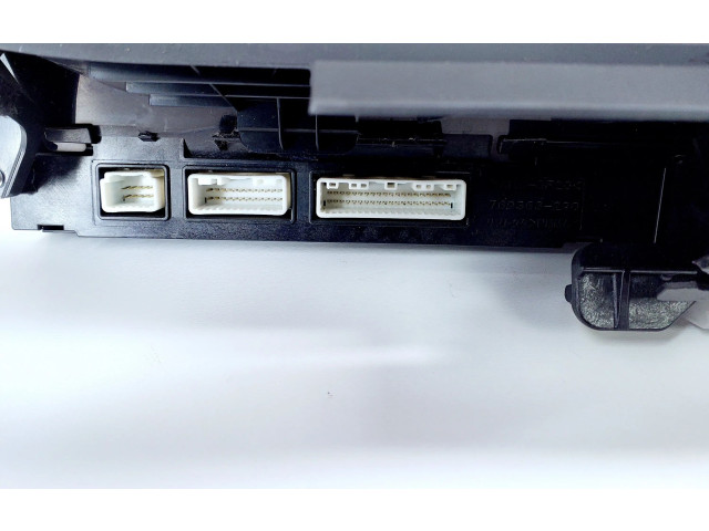 Přístrojová deska Toyota Prius (XW30) 2012 8380047A40, 769363290