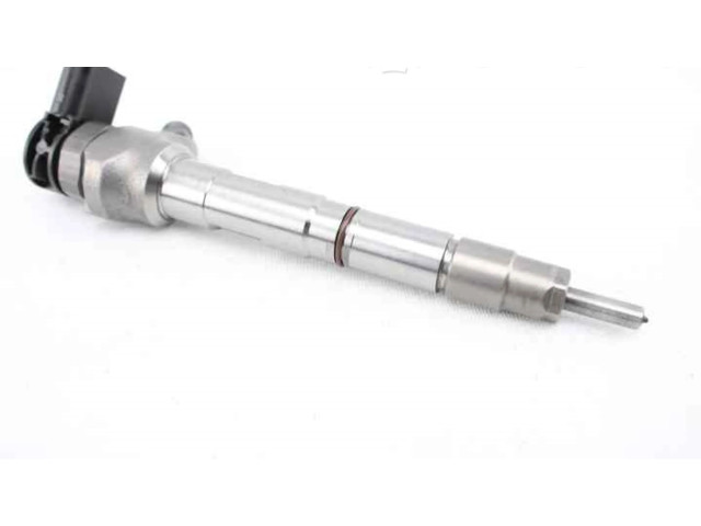 Форсунка 05L130277E Skoda Octavia Mk4